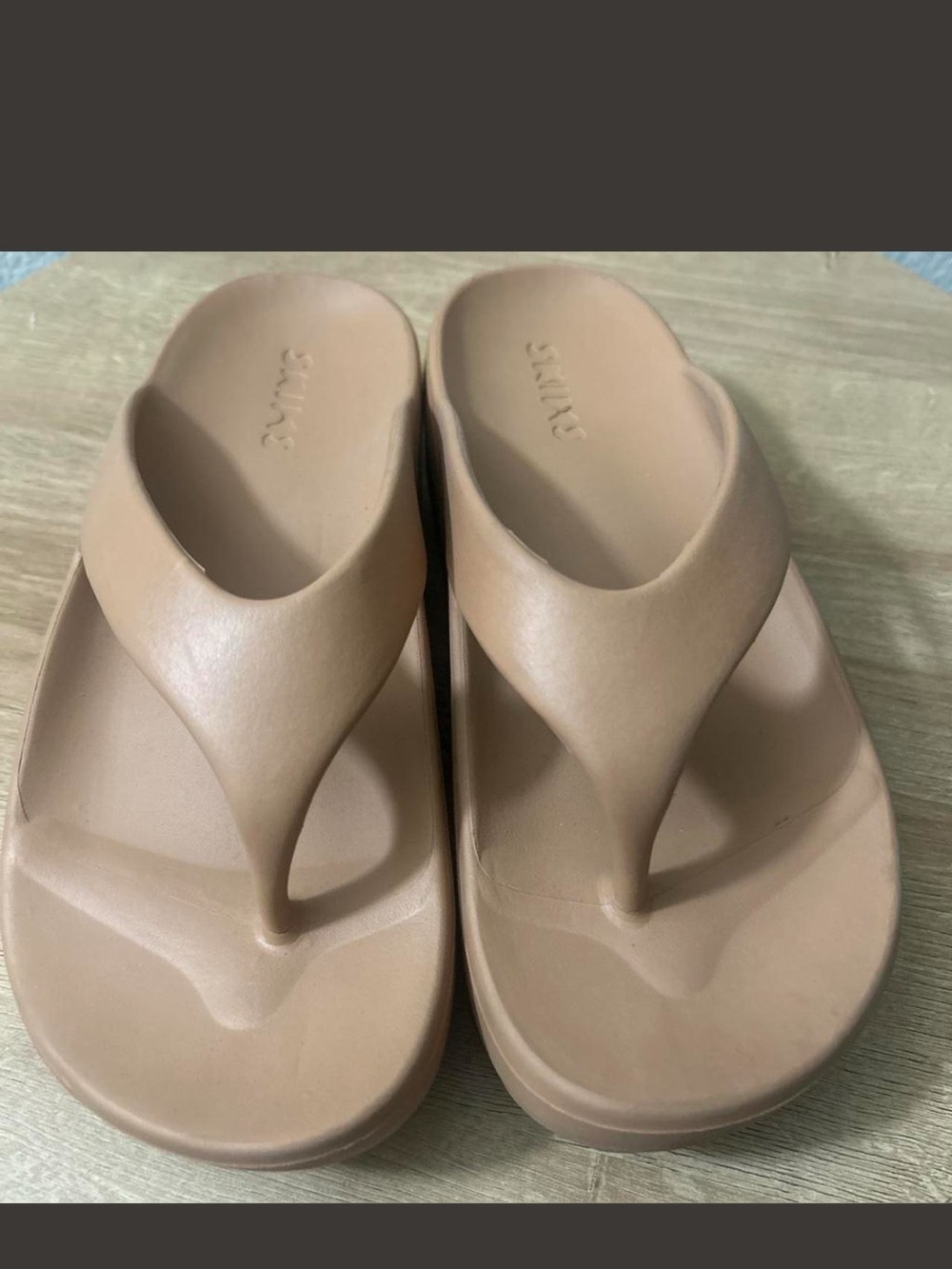 Skims Platform Sandal - Picture 1 of 3